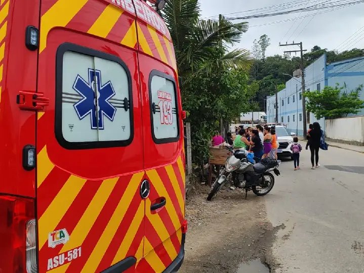 Mulher é esfaqueada no bairro Bateias, em Gaspar
