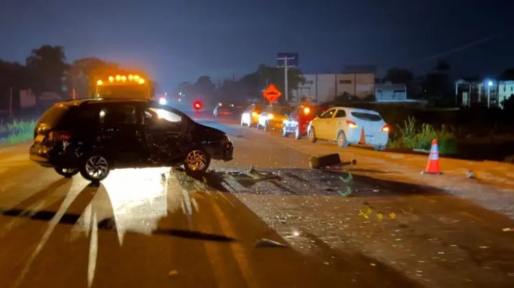 Condutor é detido por suspeita de embriaguez após grave colisão na SC-410
