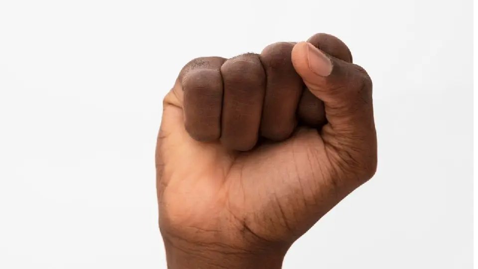 Maioria das vítimas de racismo não registra ocorrência; pesquisa aponta “abismo informacional”
