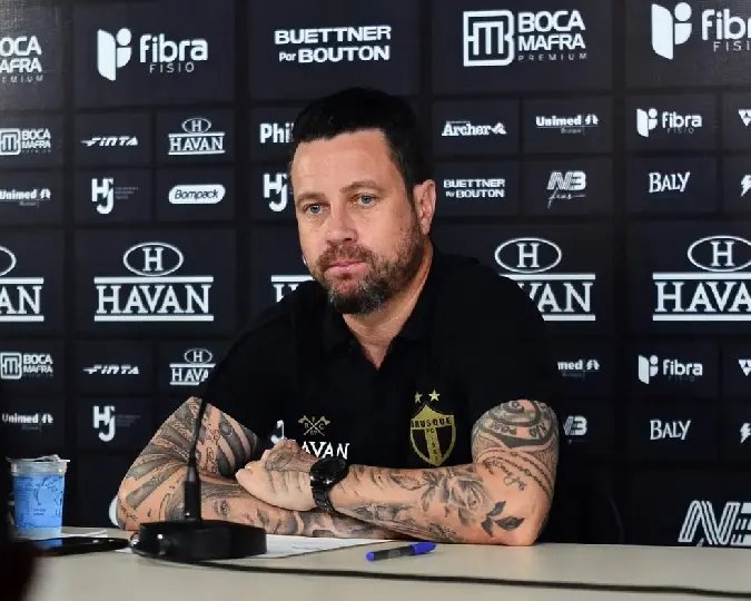 (VÍDEO) André Rezini explica por que recusou assumir o Joinville