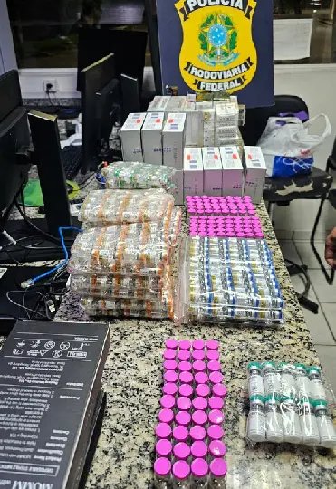 Polícia apreende quase 900 anabolizantes e hormônios ilegais