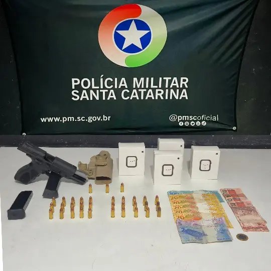 PM encontra arma de fogo em loja e proprietário cita assaltos na região