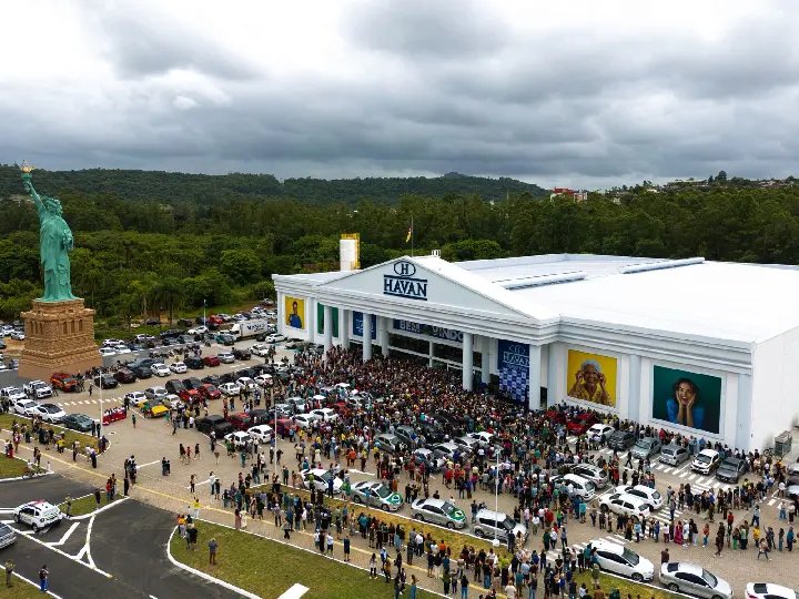 Inauguração da Havan no RS supera expectativas e reúne milhares de fãs