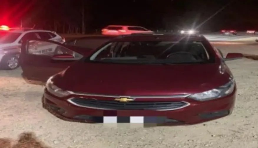 Carro roubado em Blumenau é recuperado após perseguição pela BR-470