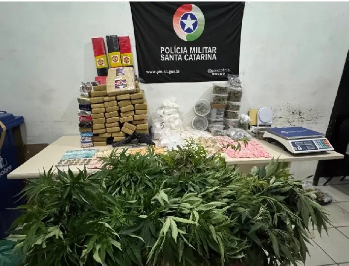 Operação apreende mais de 60 kg de drogas e dois mil comprimidos de ecstasy