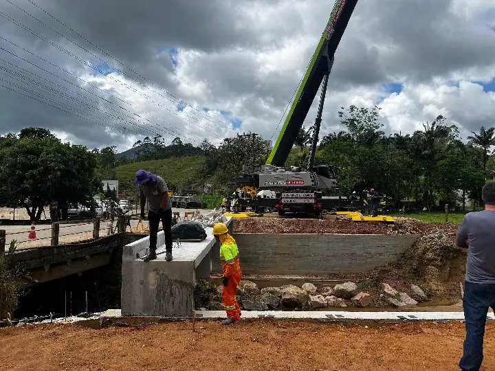 Nova ponte na Limeira tem vigas instaladas