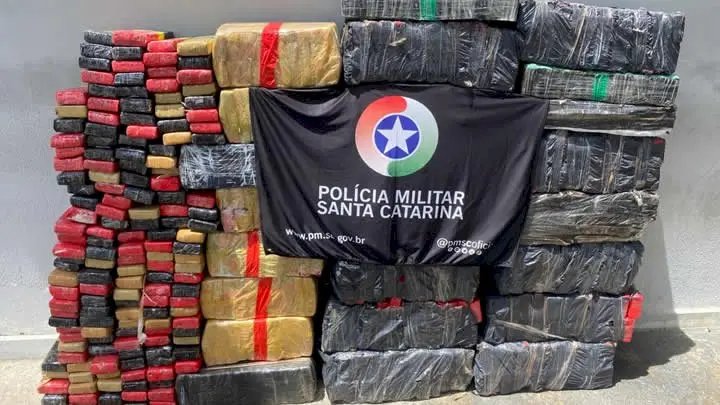 Trio é preso com quase 722 kg de maconha
