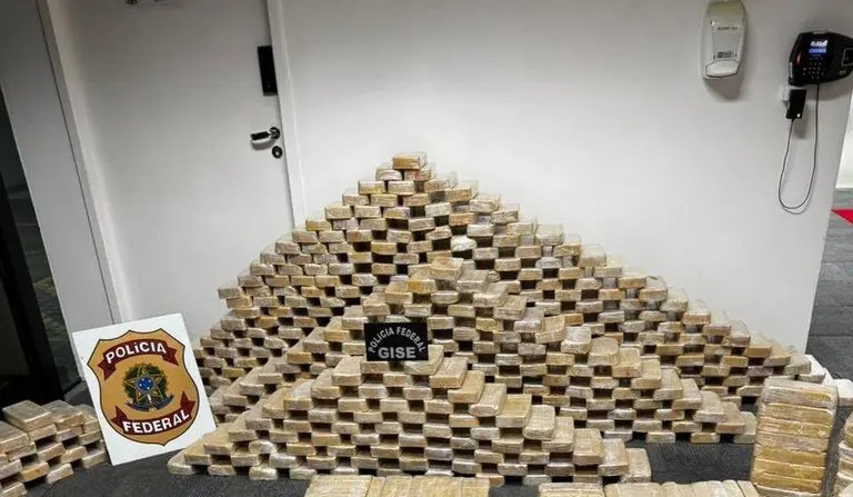 PF apreende mais de 600kg de cocaína em Blumenau