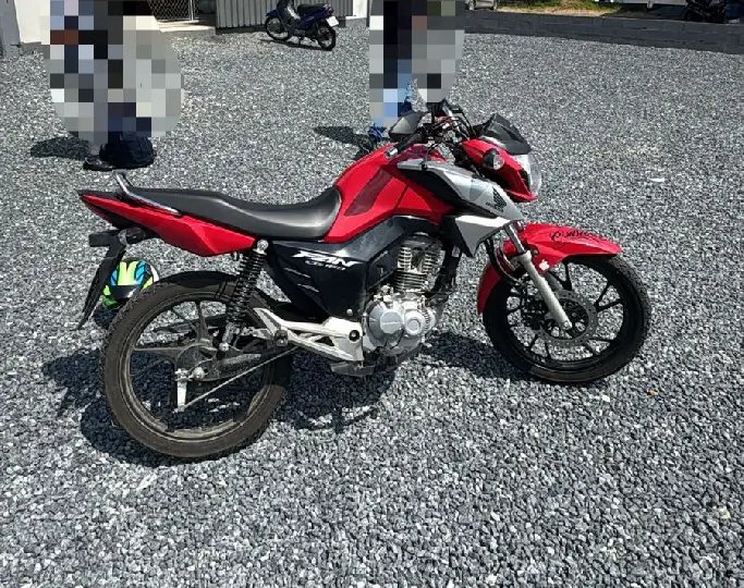 Motociclista é flagrado com escapamento adulterado e regulariza veículo no local