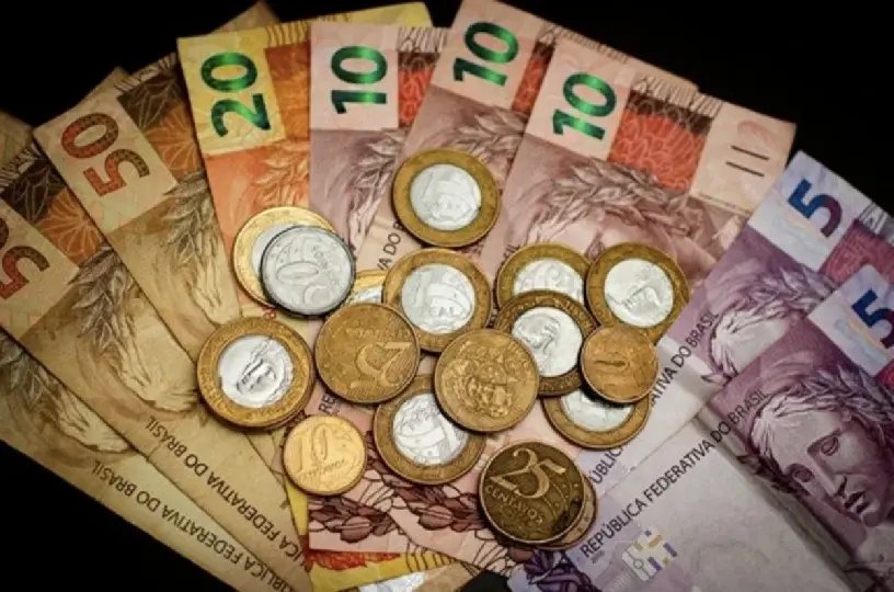 Salário mínimo será de R$ 1.621 em 2026, informa governo