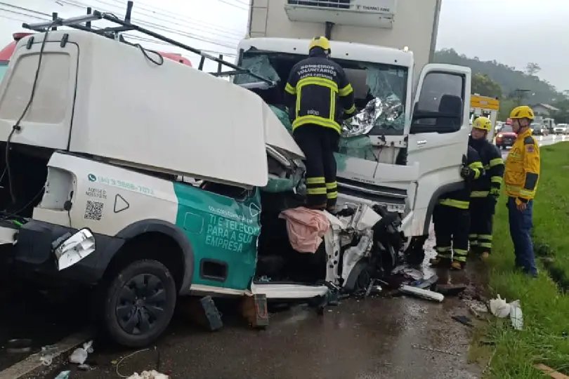 Segunda vítima de colisão na Jorge Lacerda morre no hospital
