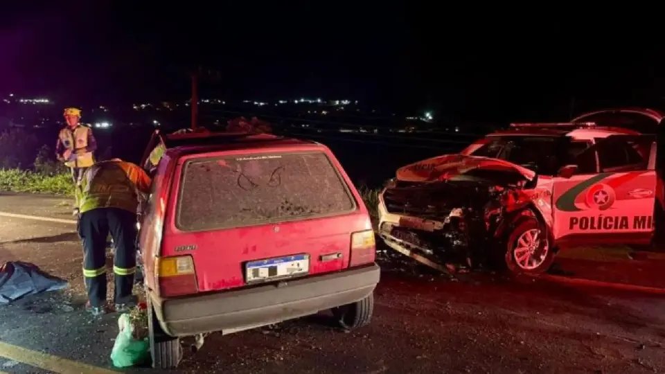 Acidente com viatura da PM termina com morte na BR-470