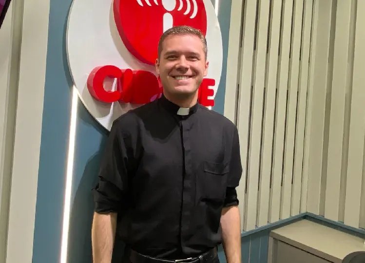 (VÍDEO) Padre José Gabriel fala da chegada ao Santuário de Azambuja