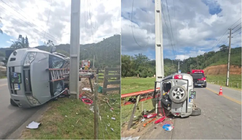Carro atinge poste, derruba fiação e mobiliza bombeiros em Brusque