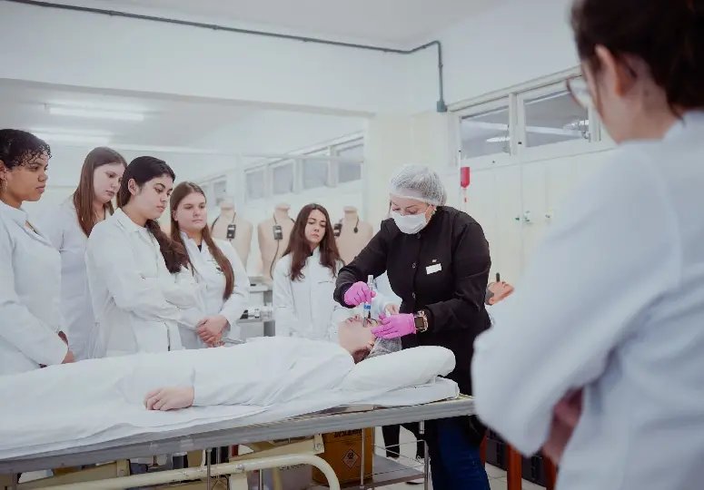 Retrospectiva 2025: programas Universidade Gratuita e Fumdesc ultrapassam 57 mil estudantes beneficiados