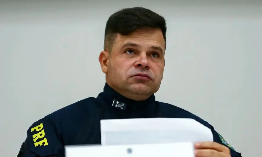 Ex-diretor da PRF é preso no Paraguai após romper tornozeleira