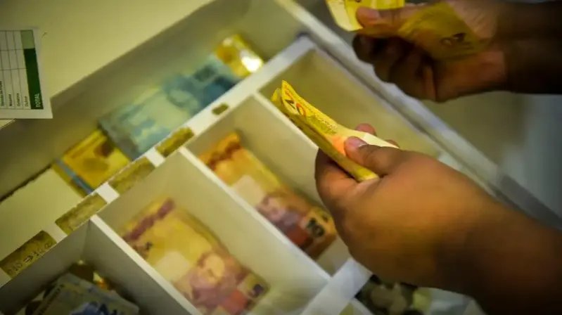 Caixa começa a pagar saldo do FGTS retido pelo saque-aniversário