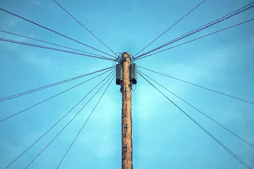 (VÍDEO) Moradores de Botuverá denunciam falta de energia há dias e cobram resposta da Celesc