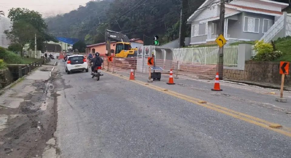 Avenida Primeiro de Maio terá bloqueio total nesta tarde