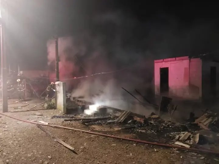 Gritos de socorro antecedem incêndio que matou três