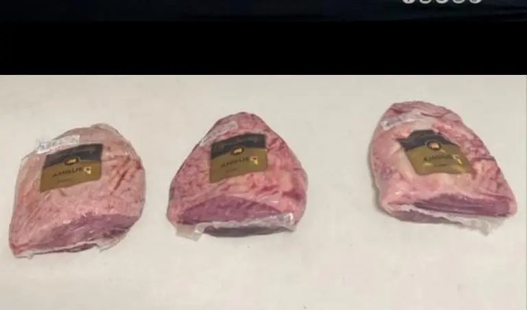 Casal tenta vender picanhas de quase R$ 900 para trocar por droga