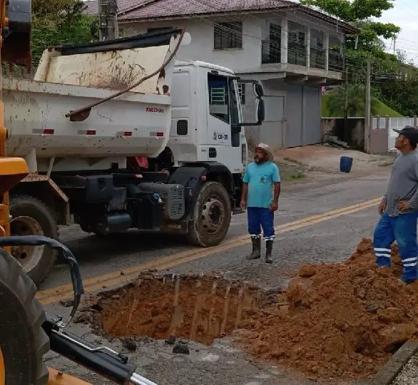 Secretaria de Obras mantém ritmo intenso de trabalhos durante recesso