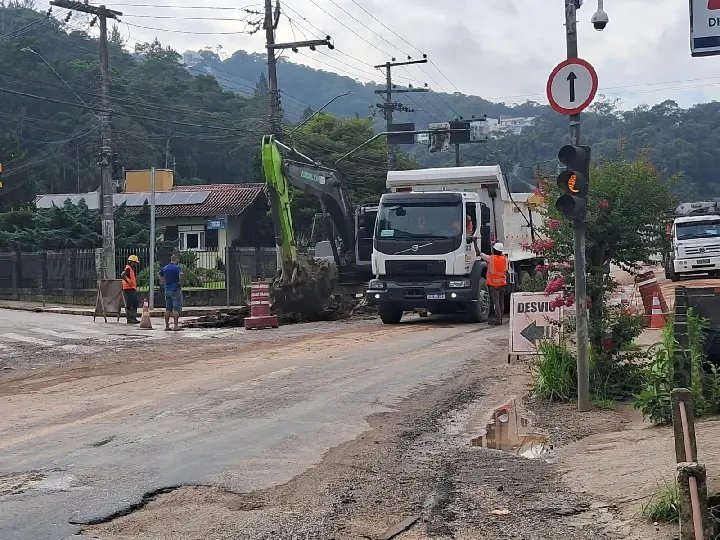 (VÍDEO) Trecho da Avenida Primeiro de Maio será interditado nesta terça
