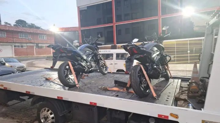 Ação policial recupera dez motocicletas após furto em concessionária de Itajaí