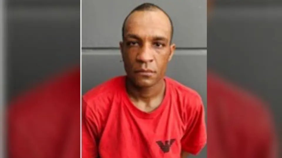 Polícia pede ajuda para localizar suspeito de homicídio no Centro