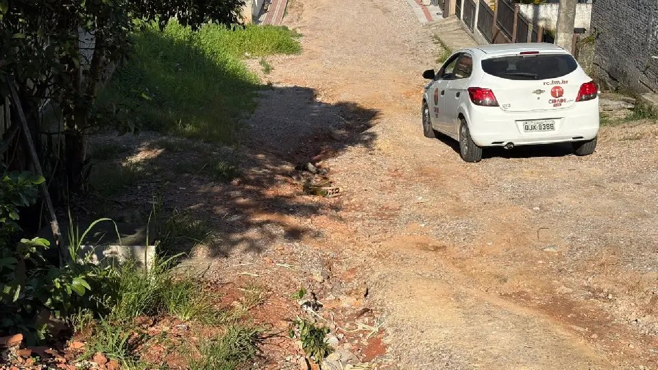 (VÍDEO) Falta de asfalto preocupa moradores da AC-027
