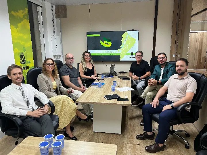 Brusque recebe comitiva de Jaraguá do Sul na Secretaria da Fazenda