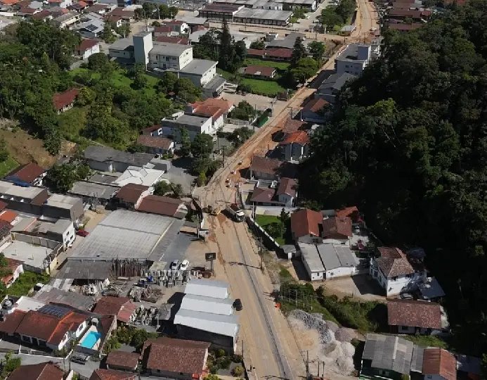 Novo trecho da obra na Avenida Primeiro de Maio será liberado para trânsito local