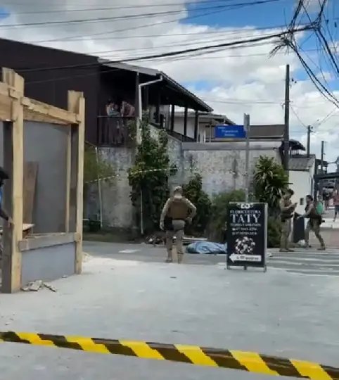 Entregador é morto após reagir a assalto em Itajaí