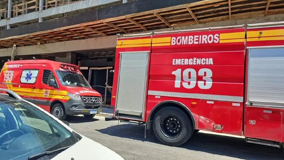 Trabalhador morre após choque elétrico em obra em SC