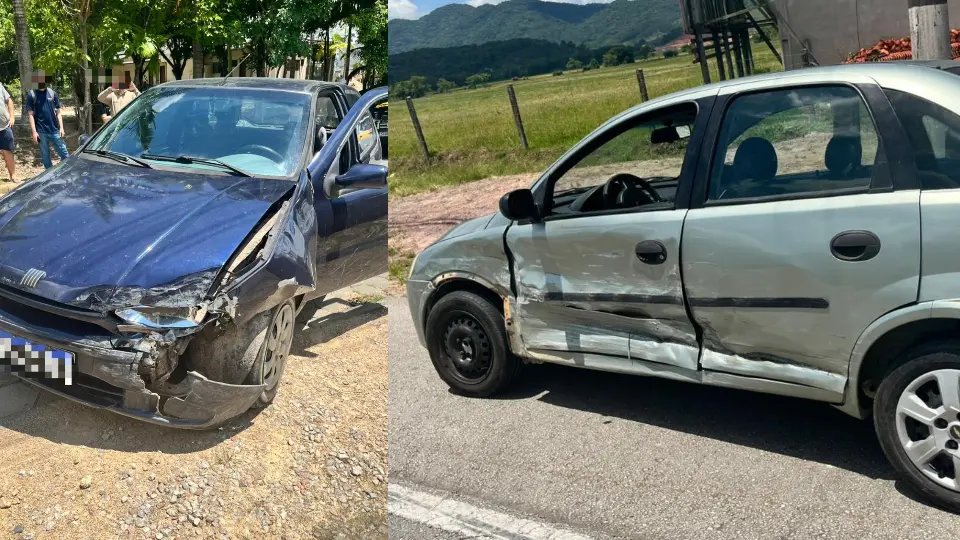 Batida envolvendo carros e bicicleta deixa ciclista ferida