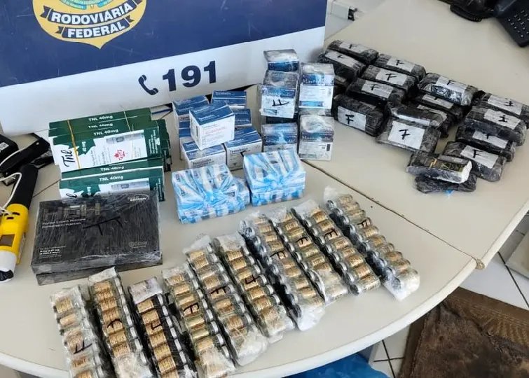 PRF flagra motorista com carga ilegal de anabolizantes avaliada em R$ 200 mil