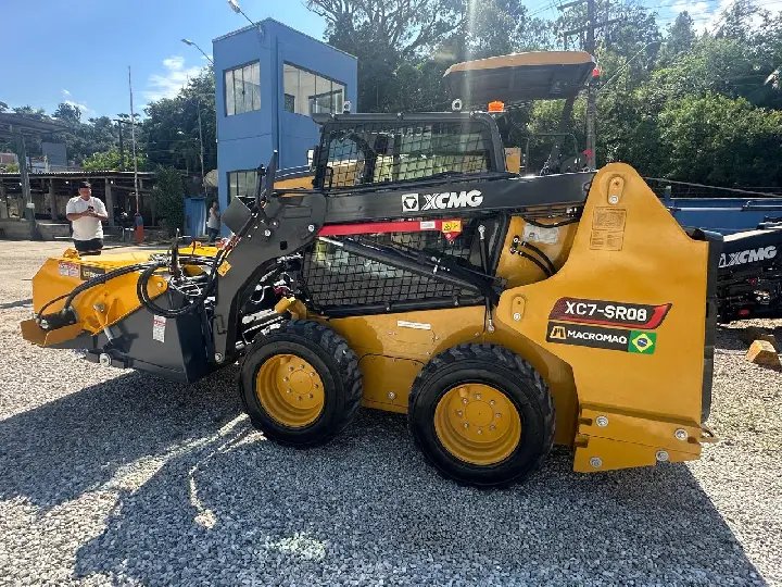 Secretaria de Obras reforça frota com novos equipamentos