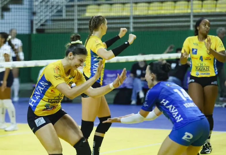 Abel vence São Caetano e mantém 100% de aproveitamento na Superliga B