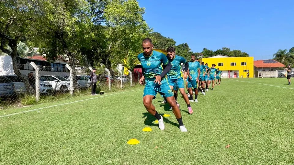 Quadricolor finaliza a sua preparação no CT Ninho do Marreco