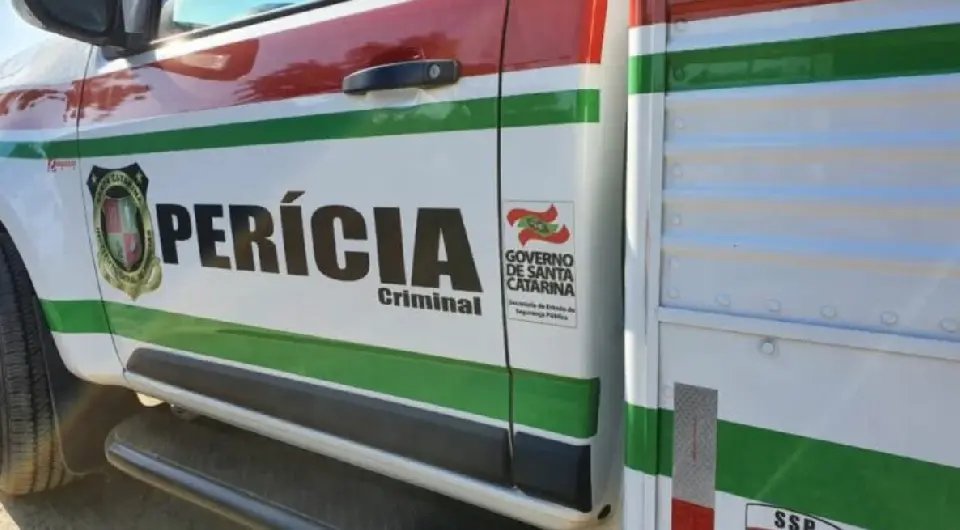 Ciclista não resiste e morre após colidir contra carro