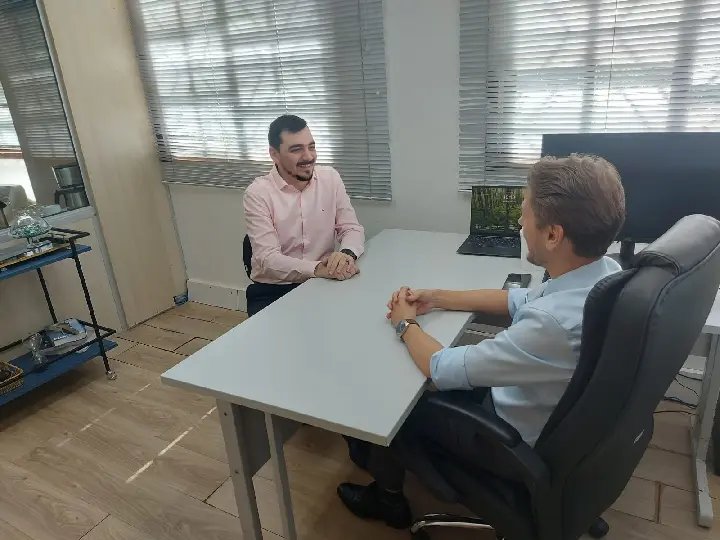 Secretaria de Fazenda de Brusque recebe presidente do CRA-SC
