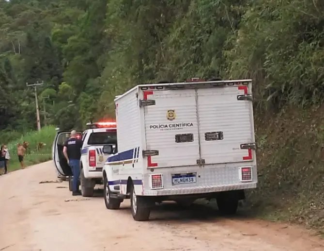 Adolescente morre em acidente entre motocicleta e camioneta em Nova Trento