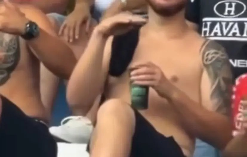 Brusque divulga nota após gesto de torcedor em jogo contra a Chape